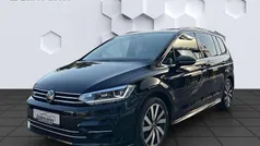 Schwarz Gebraucht 2024 VW Touran Highline Van / Kleinbus | 35.855 € (Fairer Preis)