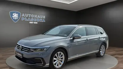 Gebraucht VW Passat GTE 218 PS (160 kW) 2022 Mondsteingrau Kombi