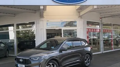 Usata Ford Kuga ST-Line X 186 CV (136 kW) 2025 Grigio SUV
