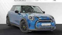 Island blue Gebraucht 2023 Mini Cooper SE Kleinwagen | 20.555 € (Fairer Preis)
