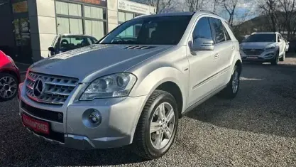 Gebraucht Mercedes ML350 211 PS (155 kW) 2011 Silber SUV