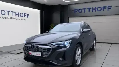 Gebraucht Audi Q8 e-tron S-Line 250 kW (340 PS) 2024 Grau SUV