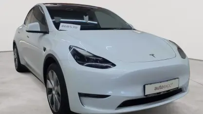 Gebraucht Tesla Model Y 378 kW (514 PS) 2022 Pearl white multicoat SUV