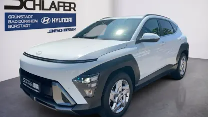 Gebraucht Hyundai Kona Trend 120 PS (88 kW) 2024 Weiß SUV