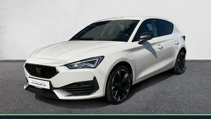 Candy weiss (weiß) Gebraucht 2022 Cupra Leon Limousine | 23.750 € (Fairer Preis)