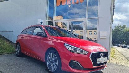 Używany Hyundai i30 Trend 140 KM (102 kW) 2018 Czerwony Kombi