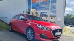 Rot Gebraucht 2018 Hyundai i30 Trend Kombi | 16.990 € (Fairer Preis)