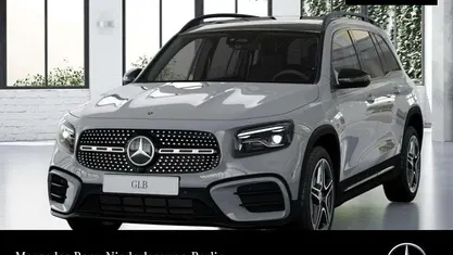 Grau Gebraucht 2025 Mercedes GLB200 AMG SUV | 50.500 €
