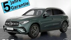Metalliclack verdesilber Gebraucht 2025 Mercedes GLC220 AMG SUV | 59.889 €