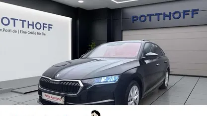 Schwarz Gebraucht 2024 Skoda Octavia Selection Kombi | 29.221 € (Guter Preis)