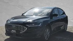 Agate black metallic Neu 2025 Ford Focus Titanium Limousine | 27.290 € (Fairer Preis)