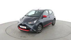 Grau Gebraucht 2020 Toyota Aygo X-play Kleinwagen | 11.100 € (Fairer Preis)