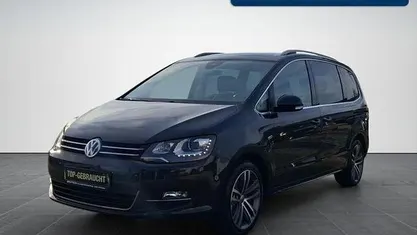 Gebraucht 2018 VW Sharan Highline Van / Kleinbus | 26.480 € (Etwas zu teuer)