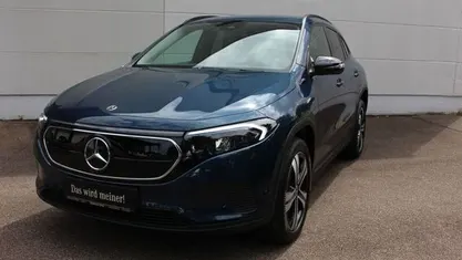Gebraucht Mercedes EQA250 Progressive 139 kW (190 PS) 2021 Blau SUV