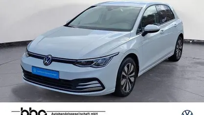 Gebraucht VW Golf VIII Move 110 PS (80 kW) 2024 Pure white Limousine