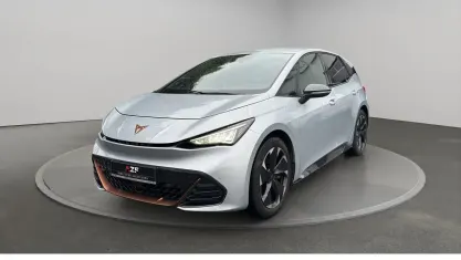 Gebraucht Cupra Born 169 kW (231 PS) 2023 Geysirsilber Kleinwagen