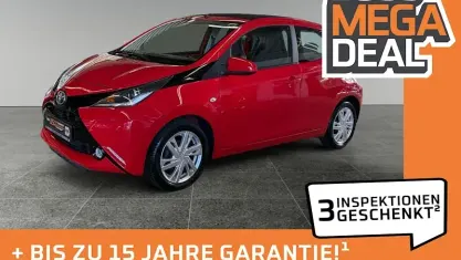 Gebraucht Toyota Aygo X-wave 69 PS (50 kW) 2015 Rot Kleinwagen