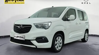 Gebraucht Opel Combo Life Edition 131 PS (96 kW) 2019 Van / Kleinbus