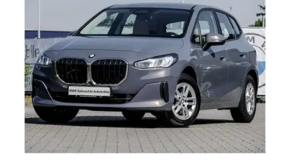 Gebraucht BMW 216 122 PS (89 kW) 2023 Sparkling kupfergrau Coupé