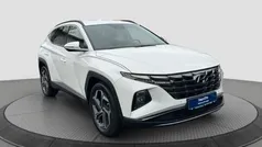 Weiss Gebraucht 2021 Hyundai Tucson Trend SUV | 27.900 € (Fairer Preis)