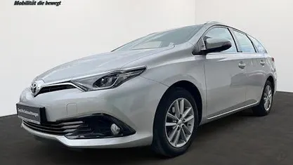Gebraucht Toyota Corolla Comfort 116 PS (85 kW) 2015 Silber Kombi