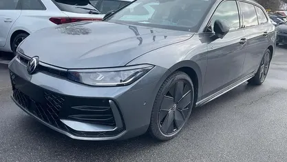 Gebraucht 2026 VW Passat R-line Kombi | 47.445 € (Superpreis)