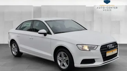 Używany Audi A3 Comfort 116 KM (85 kW) 2020 Biały Sedan/Limuzyna