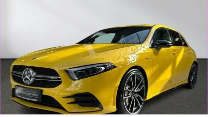 Begagnad Mercedes A35 AMG AMG 306 HK (225 kW) 2023 Gul Sedan
