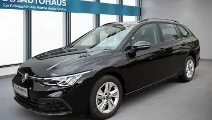 Gebraucht VW Golf VIII Life 110 PS (80 kW) 2022 Schwarz Kombi