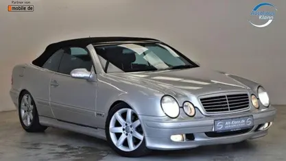 Gebraucht Mercedes CLK320 Avantgarde 218 PS (160 kW) 2004 Cabrio