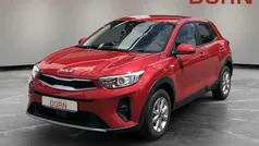 Rot Gebraucht 2023 Kia Stonic Advance SUV | 17.990 € (Fairer Preis)