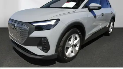 Gebraucht Audi Q4 e-tron Comfort 125 kW (170 PS) 2023 Kieselgrau SUV
