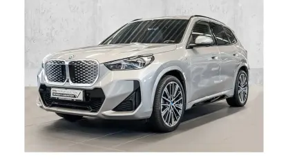 Gebraucht BMW iX1 M Sport 150 kW (204 PS) 2025 Silber SUV