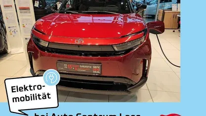 Nuova Toyota Urban Cruiser 127 kW (174 CV) 2026 Blu SUV