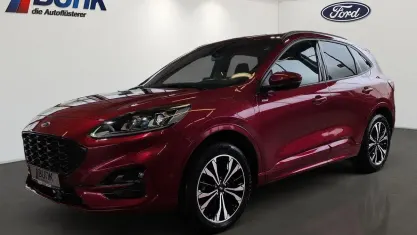 Gebraucht Ford Kuga ST-Line X 132 PS (97 kW) 2022 Lucidrot metallic SUV