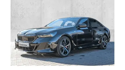 Gebraucht BMW 520 M Sport 197 PS (144 kW) 2025 Schwarz Limousine