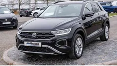 Schwarz Gebraucht 2024 VW T-Roc Life SUV | 29.985 € (Fairer Preis)