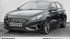 Grau Gebraucht 2022 Hyundai i30 Trend Limousine | 17.940 € (Fairer Preis)
