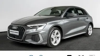 Gebraucht Audi A3 Sportback e-tron S-Line 204 PS (150 kW) 2022 Grau Kleinwagen