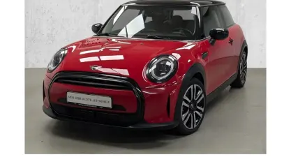Gebraucht Mini Cooper Classic 136 PS (100 kW) 2021 Chili red Kleinwagen