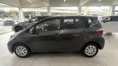 Gebraucht 2013 Toyota Verso-S Life Van / Kleinbus | 7.490 € (Fairer Preis)