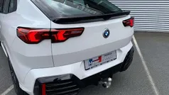Alpinweiss iii Gebraucht 2024 BMW iX2 M Sport SUV | 47.999 € (Superpreis)