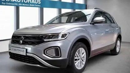 Gebraucht VW T-Roc Life 110 PS (80 kW) 2023 Silber SUV