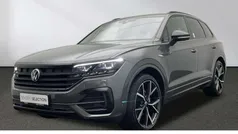 Grau Gebraucht 2023 VW Touareg R-line SUV | 67.880 € (Fairer Preis)