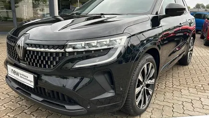Black pearlschwarz (schwarz) (schwarz) Gebraucht 2024 Renault Austral Techno SUV | 28.750 € (Fairer Preis)