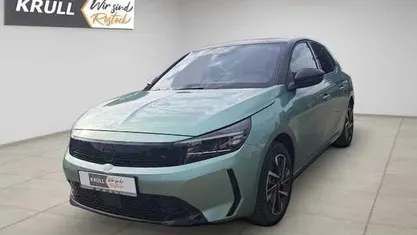Grün Neu 2025 Opel Corsa Limousine | 19.890 €