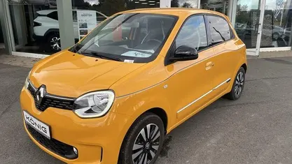 Mangogelb Gebraucht 2023 Renault Twingo Techno Kleinwagen | 13.990 € (Fairer Preis)