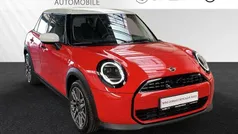 Chili red Gebraucht 2024 Mini Cooper Kleinwagen | 26.390 € (Superpreis)