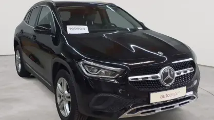 Gebraucht Mercedes GLA220 Progressive 190 PS (139 kW) 2023 Kosmosschwarz metallic SUV