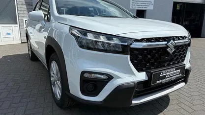 Gebraucht 2025 Suzuki SX4 S-Cross SUV | 23.040 € (Superpreis)
